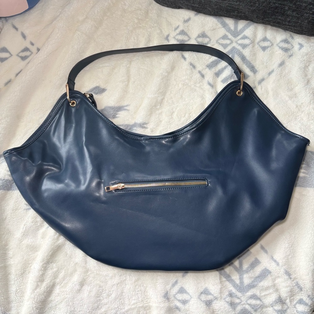 Chic Navy Blue Hobo Bag